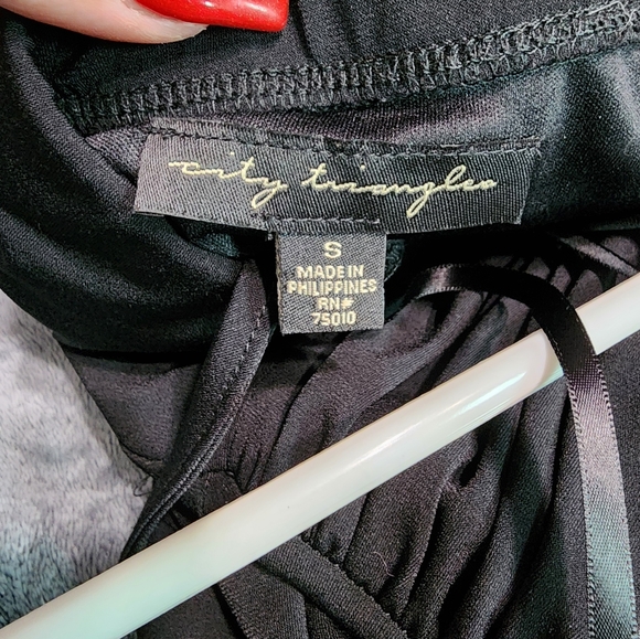 Little Black Dress with Rhinestone detail - S - Picture 4 of 9